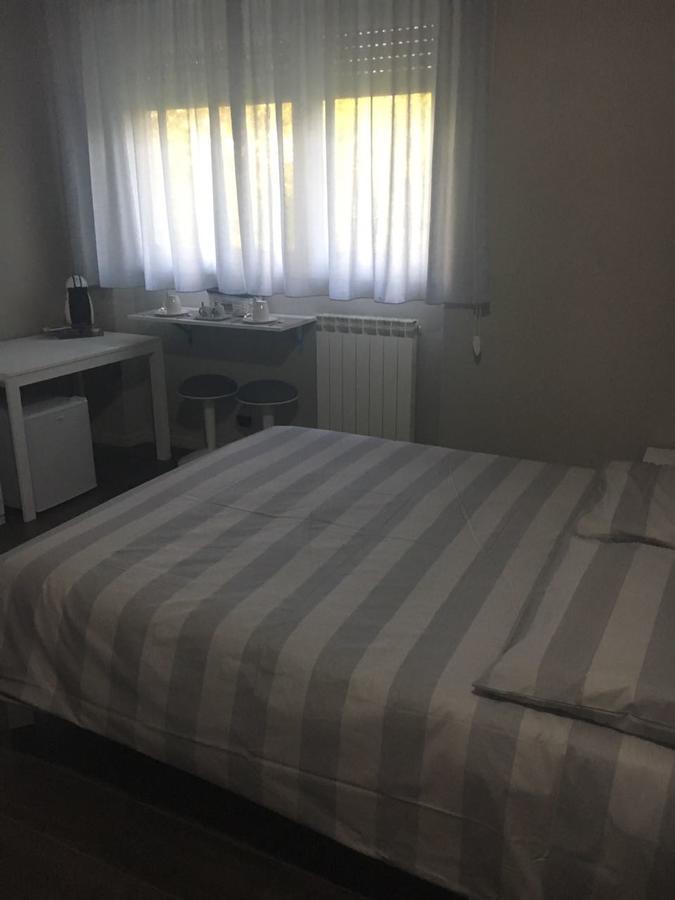 Family Rose Bed and Breakfast Como Exterior foto